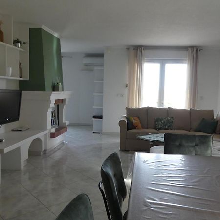 LʼÎle-Rousse Appartement T4 Tres Bien Situe Et Climatise מראה חיצוני תמונה
